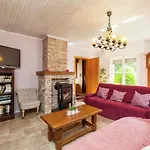 Villa With Large Fenced Garden Near Bruges And The Forest
