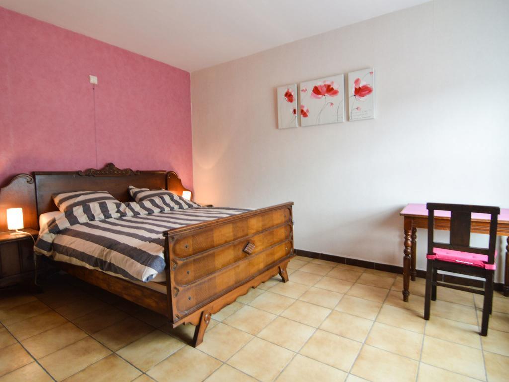 Holiday home With Large Fenced Garden Near And The Forest *