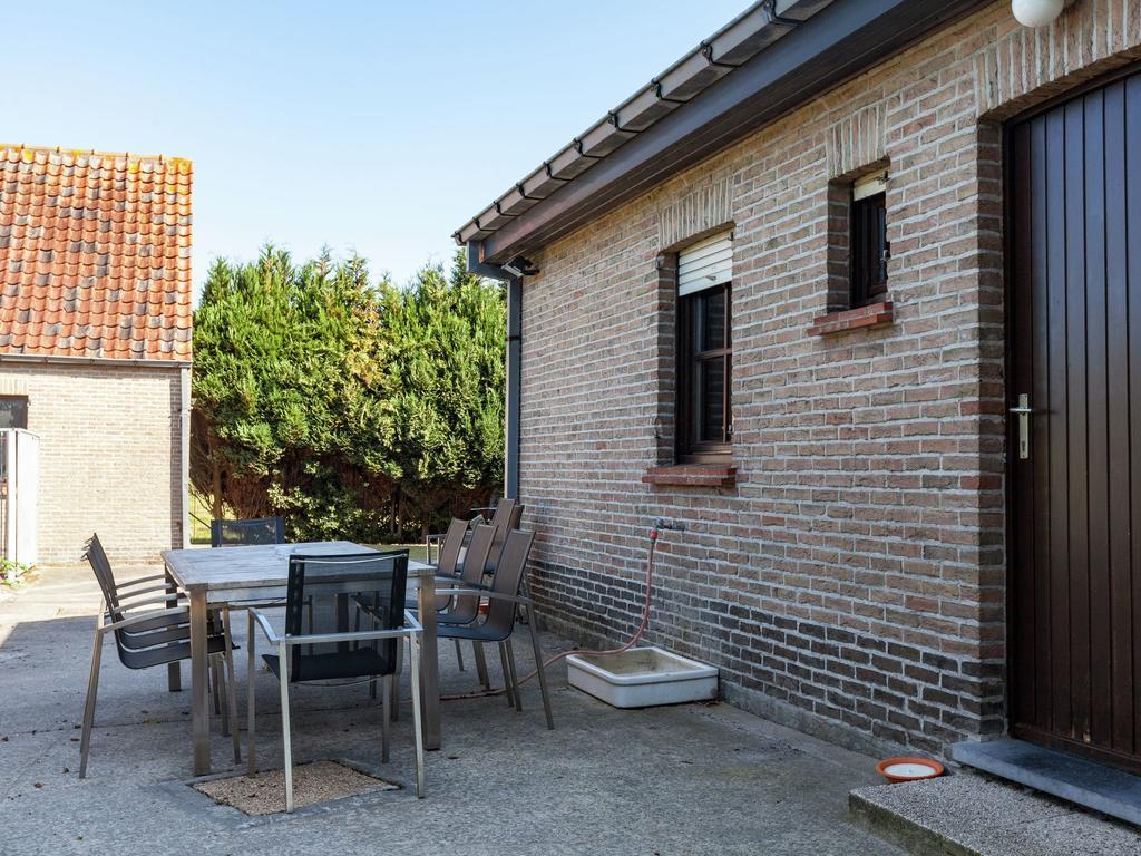 With Large Fenced Garden Near And The Forest *